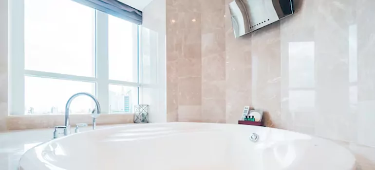 Bathroom Window Coverings in Leisure City, FL