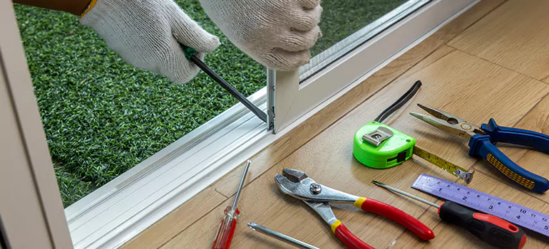 Window Hinge Repair in Leisure City, FL